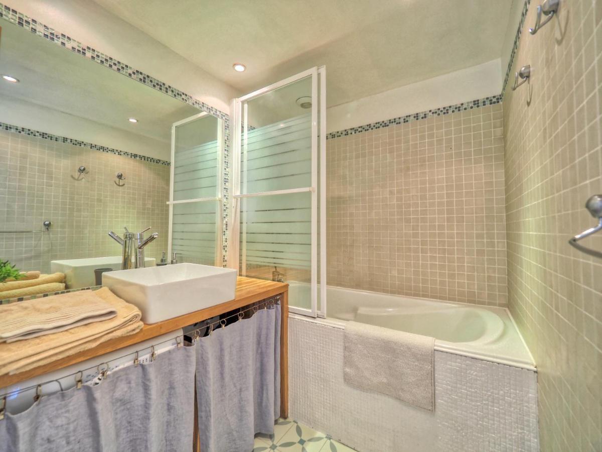 Appartement Bord De Mer 비아히쯔 외부 사진